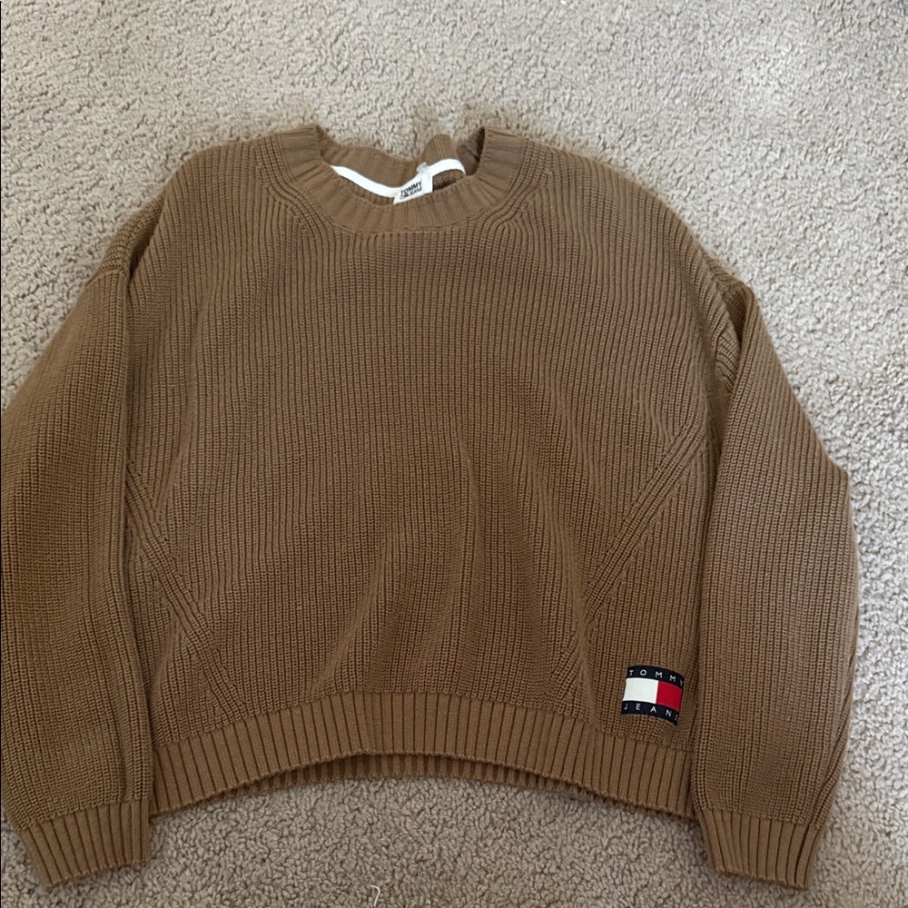 Tommy Hilfiger Women's Tan Crew Neck Sweater